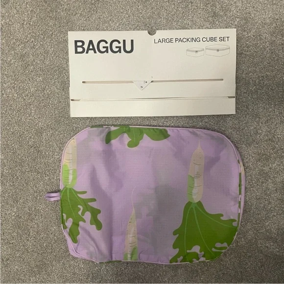 Reserved 2 BAGGU Packing Cube - Medium (Japanese Produce) - Picture 2 of 5